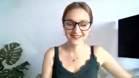 Snapshot of alicialux chatting on 03.13.26 Alicia online show from 03.13.26
