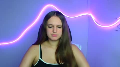 Snapshot of alicie_dream_ chatting on 09.26.25 Alicie online show from 09.26.25