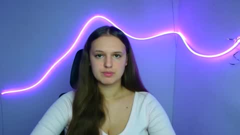 Snapshot of alicie_dream_ chatting on 09.27.25 Alicie online show from 09.27.25