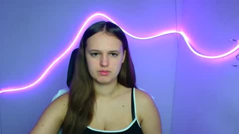Snapshot of alicie_dream_ chatting on 09.28.25 Alicie online show from 09.28.25