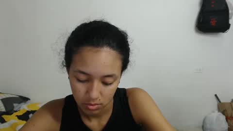 Snapshot of alicie_sexy_hot_20 chatting on 02.05.25 ana online show from 02.05.25