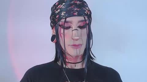     online show from 05.04.26