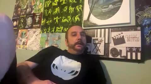 Snapshot of alienmancer chatting on 11.23.25 alienmancer online show from 11.23.25