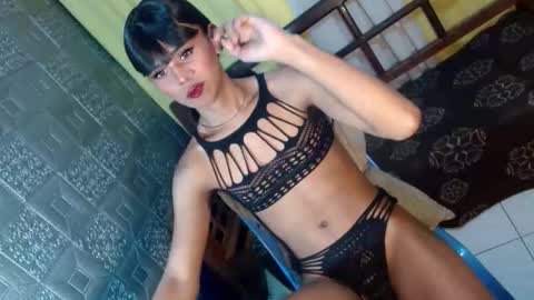 aliexagrey online show from 04.18.26