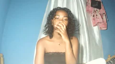 Snapshot of alihane21 chatting on 01.08.26 alihane21 online show from 01.08.26