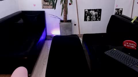 Snapshot of aliice_greco chatting on 02.16.26 Alice online show from 02.16.26