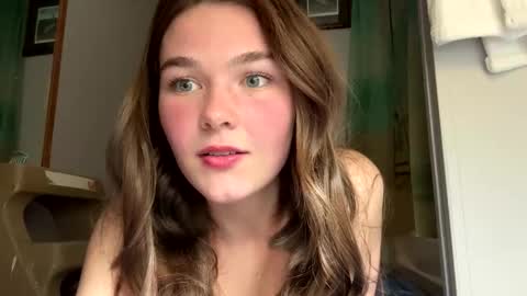 Snapshot of aliii1123 chatting on 01.27.25 aliii1123 online show from 01.27.25