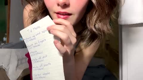 Snapshot of aliii1123 chatting on 01.28.25 aliii1123 online show from 01.28.25