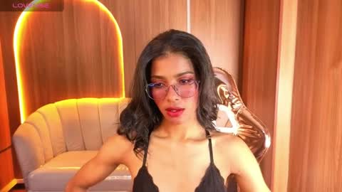 alina_b_ online show from 04.30.26