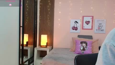 Snapshot of alina_martinelli chatting on 02.18.26 Alina online show from 02.18.26