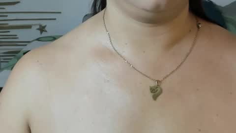 Snapshot of alinabozz1 chatting on 09.21.25 alinabozz1 online show from 09.21.25