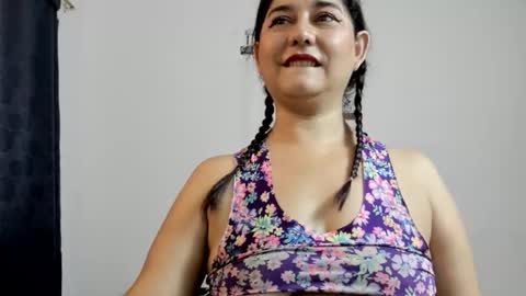 Snapshot of alinabozz1 chatting on 11.15.25 alinabozz1 online show from 11.15.25