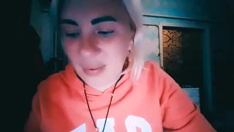 Snapshot of alinafrey_ chatting on 05.31.26 Alina online show from 05.31.26