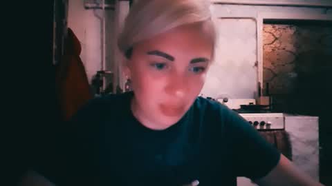 Snapshot of alinafrey_ chatting on 06.06.26 Alina online show from 06.06.26
