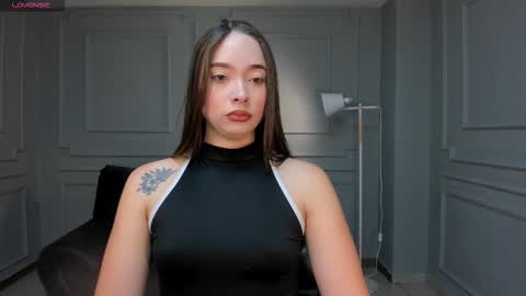 alinakravitz_ online show from 09.10.25