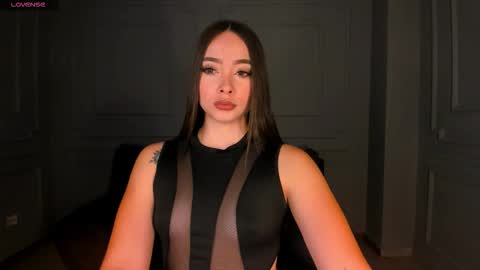 alinakravitz_ online show from 09.12.25