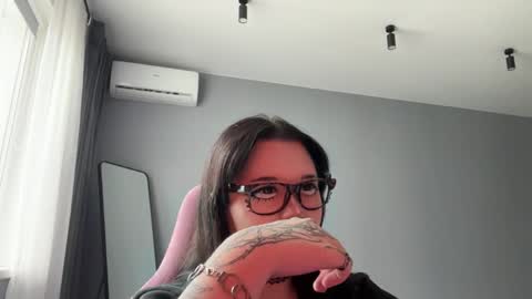 Alina online show from 04.17.26