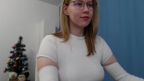 Snapshot of alinasei chatting on 01.06.26 alinasei online show from 01.06.26