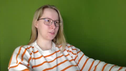 Snapshot of alinasei chatting on 04.08.26 alinasei online show from 04.08.26