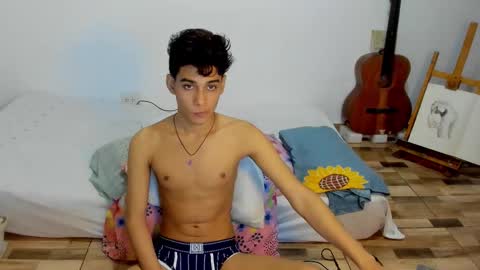 Snapshot of aliotttwink chatting on 12.02.25 AliotTwink online show from 12.02.25