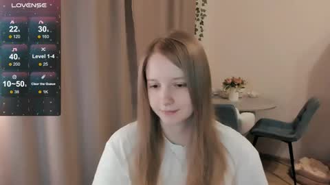 Snapshot of alisha_ley chatting on 05.15.26 Alya online show from 05.15.26