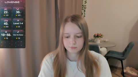 Snapshot of alisha_ley chatting on 05.17.26 Alya online show from 05.17.26