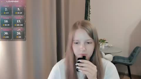 Snapshot of alisha_ley chatting on 07.18.26 Alya online show from 07.18.26