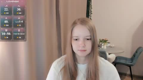 Snapshot of alisha_ley chatting on 07.19.26 Alya online show from 07.19.26