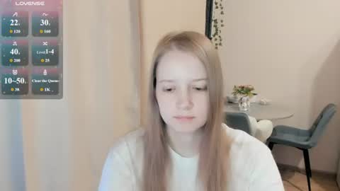 Snapshot of alisha_ley chatting on 07.28.26 Alya online show from 07.28.26