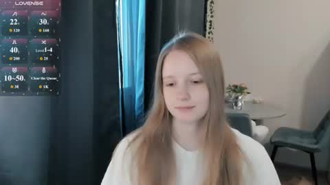Snapshot of alisha_ley chatting on 07.30.26 Alya online show from 07.30.26