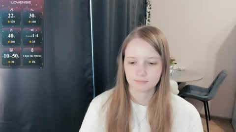 Snapshot of alisha_ley chatting on 08.03.26 Alya online show from 08.03.26