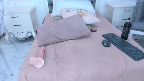 Alison online show from 09.15.25