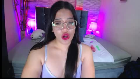 Alison online show from 04.30.26