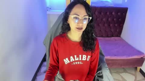 Snapshot of alison_moon7 chatting on 10.28.25 ALISON MOON online show from 10.28.25