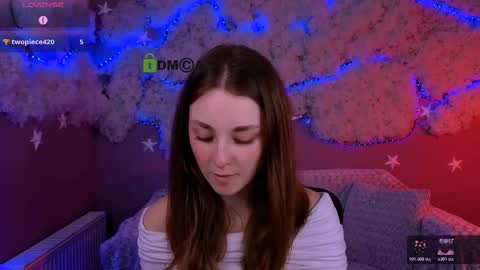 Snapshot of alison_purr chatting on 03.08.26 alison_purr online show from 03.08.26