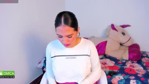 Alison cruz online show from 03.17.26