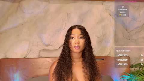 Snapshot of alisoon_moon chatting on 01.10.26 Alison Moon online show from 01.10.26