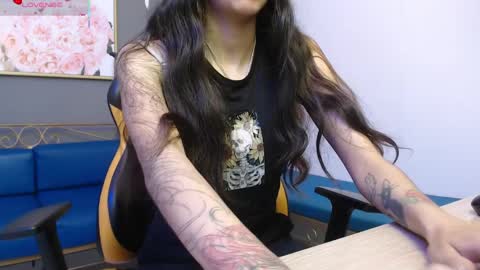 Snapshot of aliss_angel_ chatting on 04.06.26 aliss_angel_ online show from 04.06.26