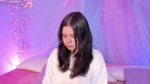 Mia online show from 07.07.26