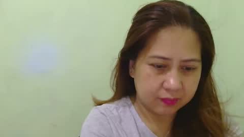 alissalove18 online show from 12.14.24