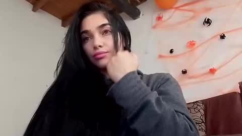 Alisson369  online show from 10.27.25