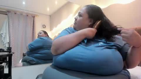 Snapshot of alisson_am chatting on 06.29.26 Alisson online show from 06.29.26