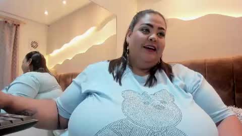 Snapshot of alisson_am chatting on 07.16.26 Alisson online show from 07.16.26