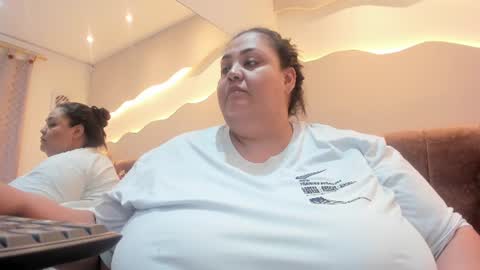 Snapshot of alisson_am chatting on 07.27.26 Alisson online show from 07.27.26