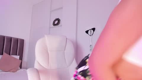 Snapshot of alisson_sanders chatting on 02.09.25 Alisson online show from 02.09.25