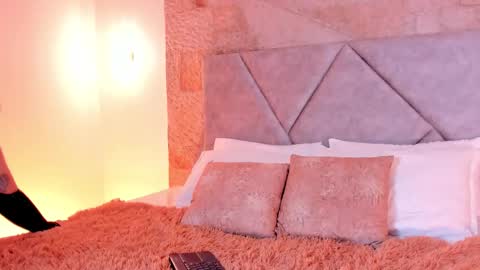 Snapshot of alissonjoneess chatting on 01.11.26 Alisson Joness online show from 01.11.26