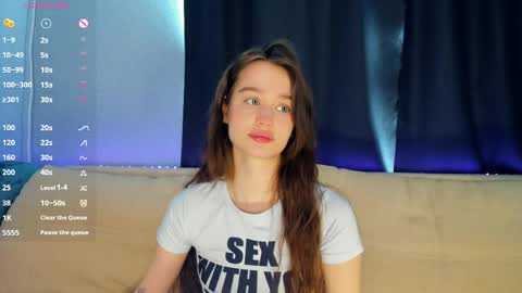 Snapshot of alivialovely chatting on 03.27.26 Alivia online show from 03.27.26