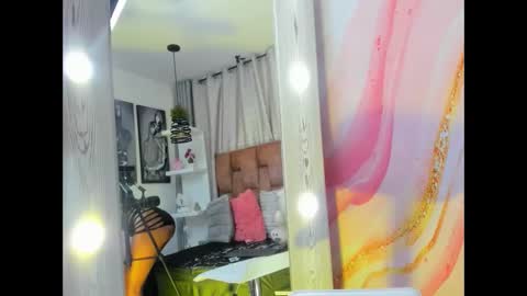 alix noa online show from 11.19.25