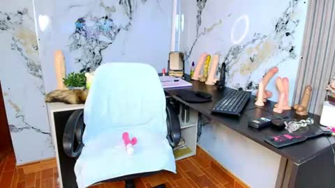 Alix online show from 06.20.26