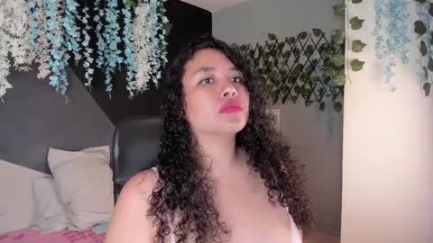 Snapshot of alixon_fiore5 chatting on 02.28.26 alixon online show from 02.28.26